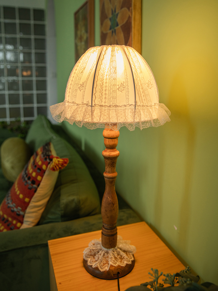 European Solid Wood Table Lamp - Desk Setup Wallpaper ulasan dan harga