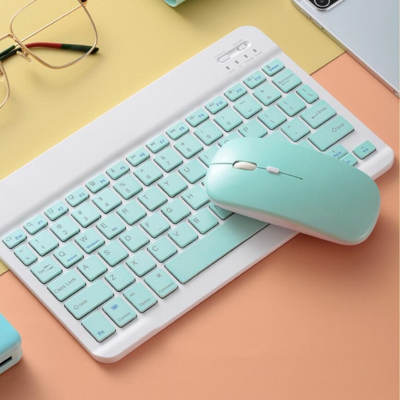 Ultra-Slim Bluetooth Keyboard  - Desk Setup Ipad ulasan dan harga
